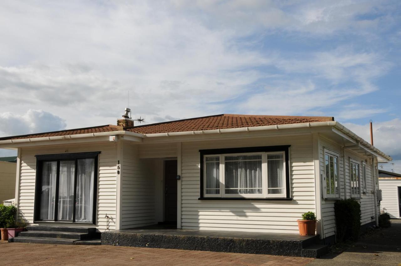 Hotel Nights On Broadway - The House Matamata Exterior foto